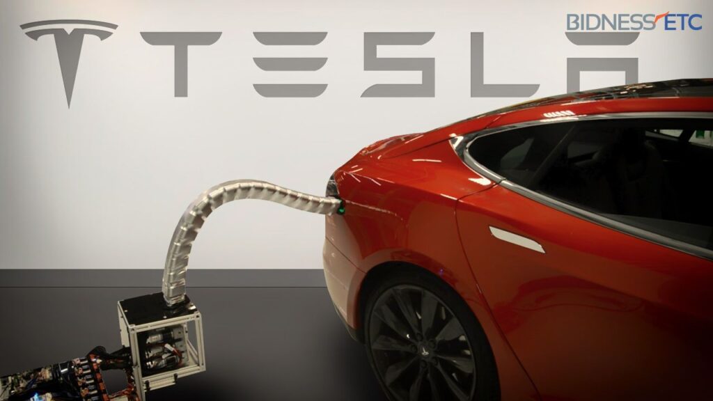 Robotas pakrovėjas - „Tesla motors“ 
